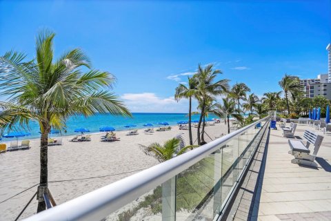 Copropriété à vendre à Hallandale Beach, Floride: 1 chambre, 68.38 m2 № 1372699 - photo 19