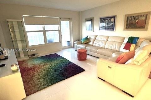 Condominio en venta en Pompano Beach, Florida, 1 dormitorio, 82.68 m2 № 1391885 - foto 7