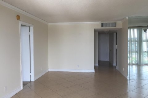 Copropriété à vendre à Pompano Beach, Floride: 2 chambres, 103.59 m2 № 1187604 - photo 12