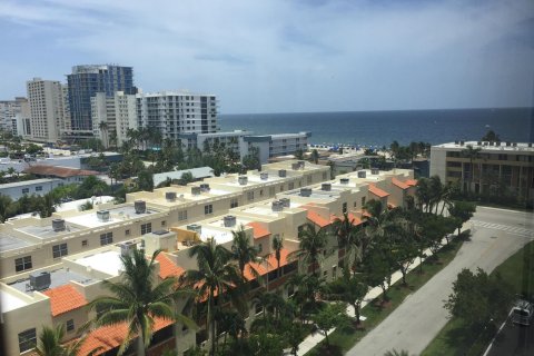 Condominio en venta en Pompano Beach, Florida, 2 dormitorios, 103.59 m2 № 1187604 - foto 13