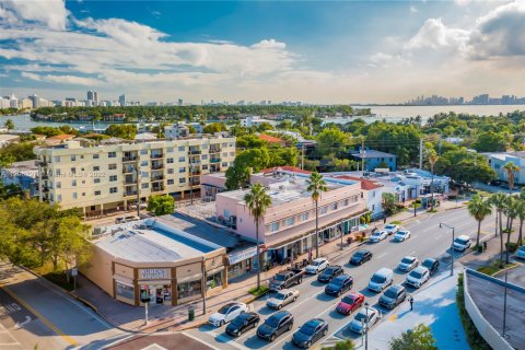 Купить коммерческую недвижимость в Майами-Бич, Флорида № 151534 - фото 25