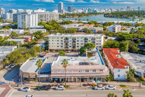 Купить коммерческую недвижимость в Майами-Бич, Флорида № 151534 - фото 19
