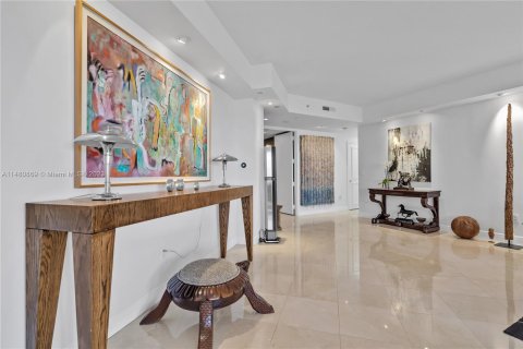 Condominio en venta en Key Biscayne, Florida, 3 dormitorios, 258.36 m2 № 825128 - foto 17
