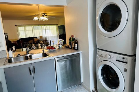 Condominio en venta en Margate, Florida, 2 dormitorios, 94.67 m2 № 941295 - foto 8