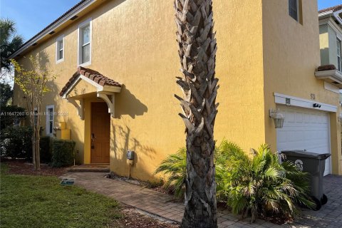 Townhouse in West Palm Beach, Florida 3 bedrooms, 149.48 sq.m. № 1329983 - photo 18