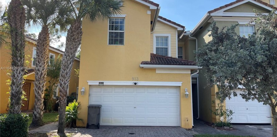 Townhouse in West Palm Beach, Florida 3 bedrooms, 149.48 sq.m. № 1329983