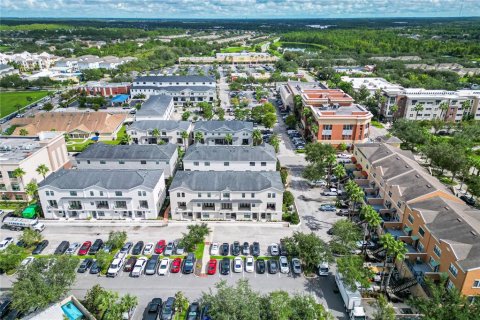 Touwnhouse à vendre à Orlando, Floride: 3 chambres, 179.39 m2 № 1376837 - photo 6