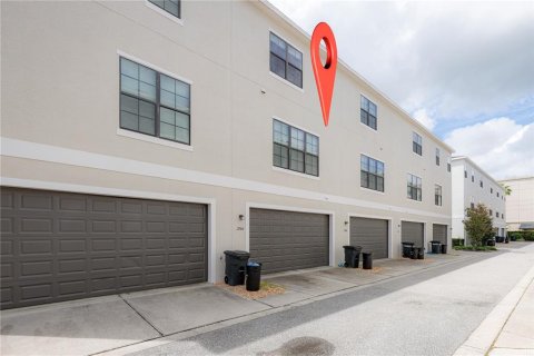 Adosado en venta en Orlando, Florida, 3 dormitorios, 179.39 m2 № 1376837 - foto 11