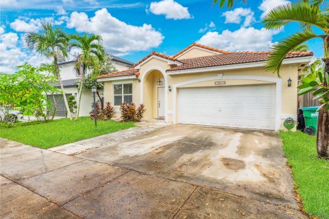 Villa ou maison à vendre à Miami, Floride: 3 chambres, 155.7 m2 № 1377107 - photo 1