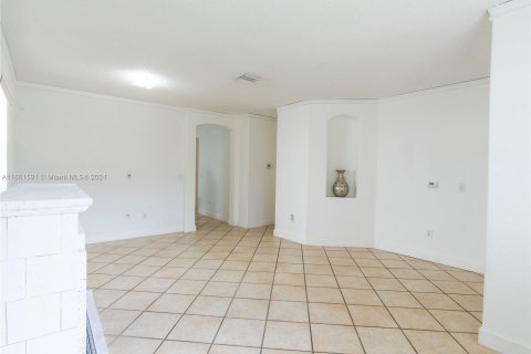 Villa ou maison à vendre à Miami, Floride: 3 chambres, 155.7 m2 № 1377107 - photo 11