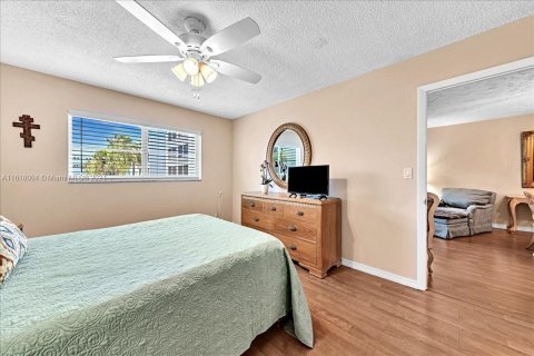 Condo in Dania Beach, Florida, 1 bedroom  № 1239395 - photo 14