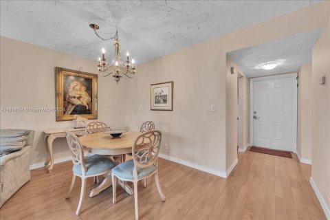 Condo in Dania Beach, Florida, 1 bedroom  № 1239395 - photo 16