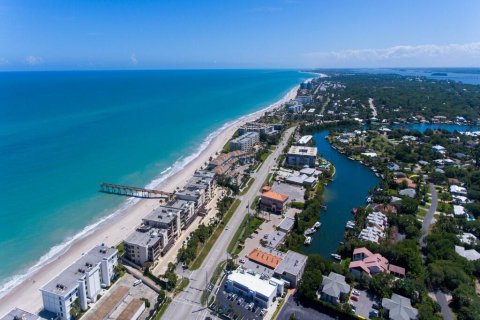 Condo in Vero Beach, Florida, 1 bedroom  № 1180140 - photo 3