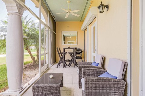 Condo in Vero Beach, Florida, 1 bedroom  № 1180140 - photo 11