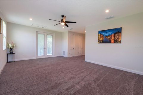 House in Wesley Chapel, Florida 5 bedrooms, 283.91 sq.m. № 659429 - photo 24