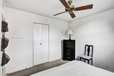 Copropriété à vendre à Lauderdale Lakes, Floride: 2 chambres, 93.83 m2 № 672621 - photo 17