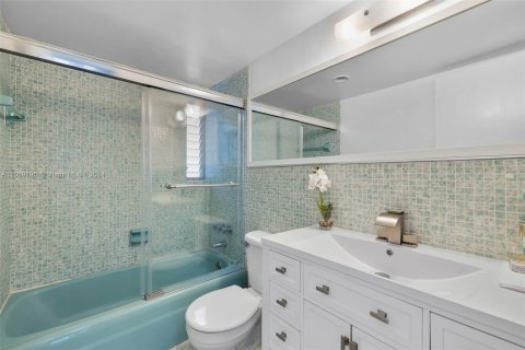 Condominio en venta en Miami Beach, Florida, 1 dormitorio, 71.35 m2 № 1386163 - foto 14