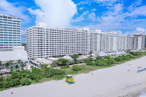 Copropriété à vendre à Miami Beach, Floride: 2 chambres, 97.36 m2 № 1400008 - photo 17