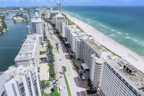 Copropriété à vendre à Miami Beach, Floride: 2 chambres, 97.36 m2 № 1400008 - photo 16