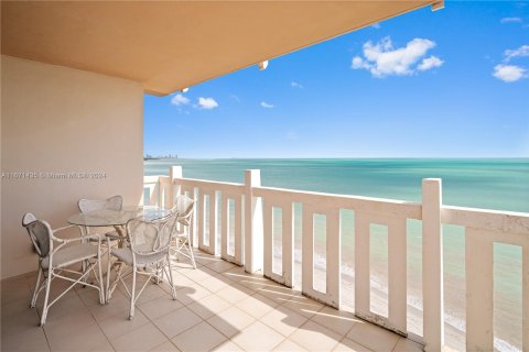 Condominio en venta en Key Biscayne, Florida, 2 dormitorios, 165.55 m2 № 1399965 - foto 4