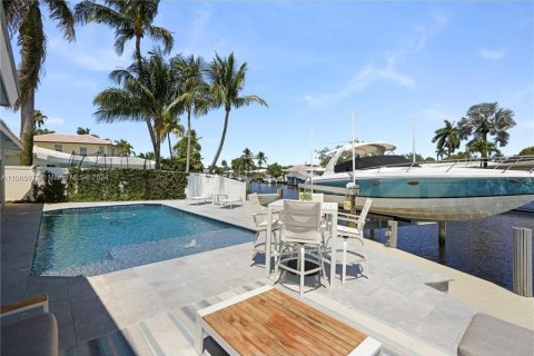 Casa en venta en Fort Lauderdale, Florida, 3 dormitorios, 211.45 m2 № 1102820 - foto 24