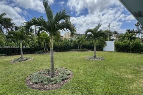 Casa en venta en Fort Lauderdale, Florida, 3 dormitorios, 211.45 m2 № 1102820 - foto 11