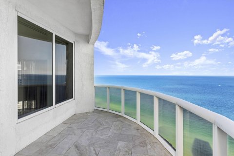 Condo in Sunny Isles Beach, Florida, 4 bedrooms  № 1182465 - photo 29