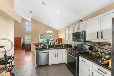 Casa en venta en Brooksville, Florida, 3 dormitorios, 221.48 m2 № 1405799 - foto 10