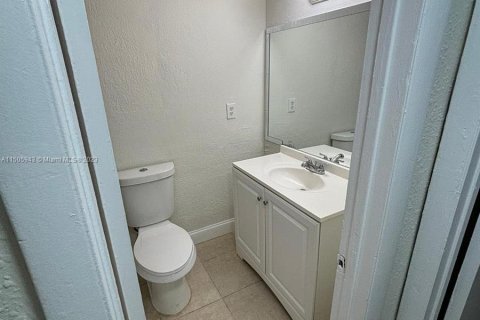 Condominio en venta en Coral Springs, Florida, 3 dormitorios, 133.78 m2 № 921935 - foto 11