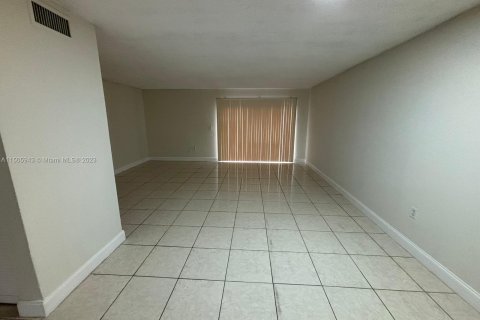 Condominio en venta en Coral Springs, Florida, 3 dormitorios, 133.78 m2 № 921935 - foto 3