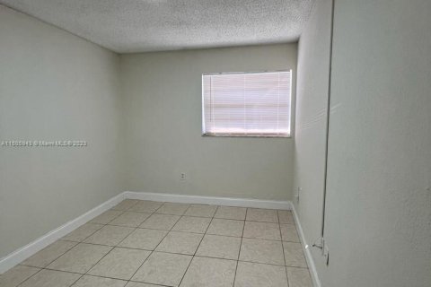 Copropriété à vendre à Coral Springs, Floride: 3 chambres, 133.78 m2 № 921935 - photo 24