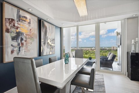 Condo in Aventura, Florida, 2 bedrooms  № 1232222 - photo 5