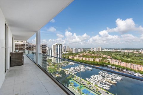 Condo in Aventura, Florida, 2 bedrooms  № 1232222 - photo 21