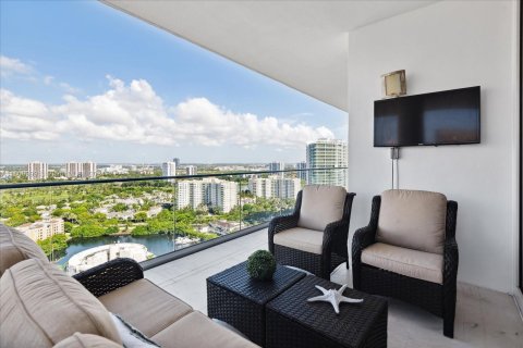 Condo in Aventura, Florida, 2 bedrooms  № 1232222 - photo 19