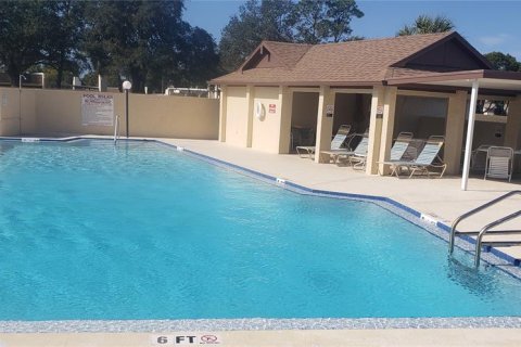 Copropriété à vendre à Port Richey, Floride: 2 chambres, 112.41 m2 № 937611 - photo 4