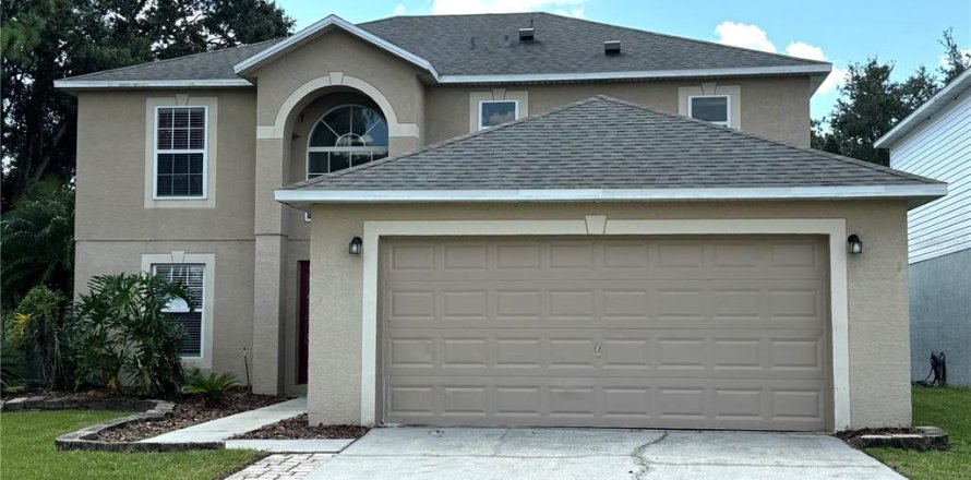 House in Wesley Chapel, Florida 4 bedrooms, 204.38 sq.m. № 1373938