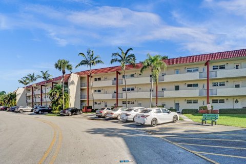 Condominio en venta en Pembroke Pines, Florida, 2 dormitorios, 94.85 m2 № 925415 - foto 14
