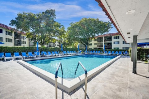 Copropriété à vendre à Pembroke Pines, Floride: 2 chambres, 94.85 m2 № 925415 - photo 8