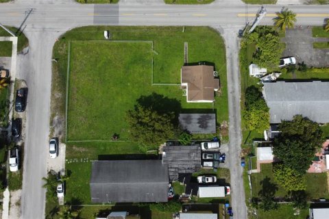 Купить земельный участок в Холливуд, Флорида № 656162 - фото 2