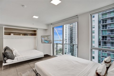 Condominio en venta en Miami, Florida, 41.43 m2 № 1215359 - foto 1