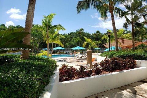 Condo in Sunny Isles Beach, Florida, 1 bedroom  № 1237649 - photo 16