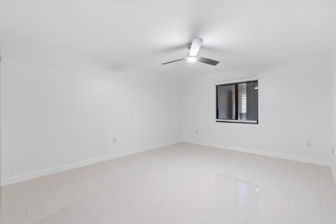 Copropriété à vendre à South Palm Beach, Floride: 2 chambres, 111.85 m2 № 1217529 - photo 12