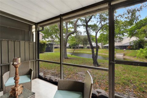 Touwnhouse à vendre à Deerfield Beach, Floride: 2 chambres, 127.46 m2 № 1217486 - photo 13