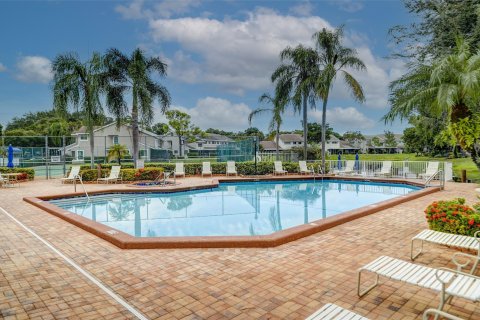 Touwnhouse à vendre à Deerfield Beach, Floride: 2 chambres, 127.46 m2 № 1217486 - photo 6