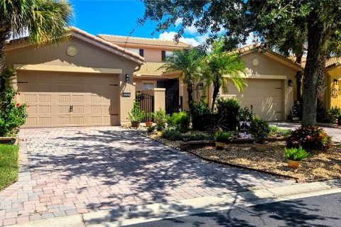 Villa ou maison à vendre à Kissimmee, Floride: 2 chambres, 140 m2 № 1295730 - photo 1