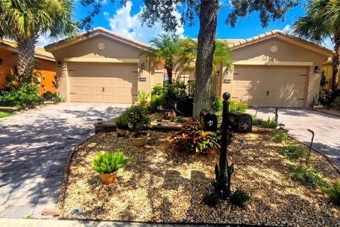 Villa ou maison à vendre à Kissimmee, Floride: 2 chambres, 140 m2 № 1295730 - photo 3