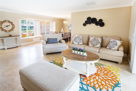 Villa ou maison à vendre à Pompano Beach, Floride: 3 chambres, 154.68 m2 № 1206109 - photo 7