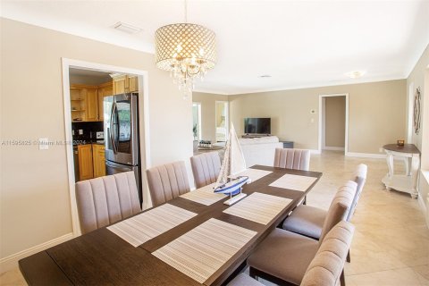 Casa en venta en Pompano Beach, Florida, 3 dormitorios, 154.68 m2 № 1206109 - foto 9