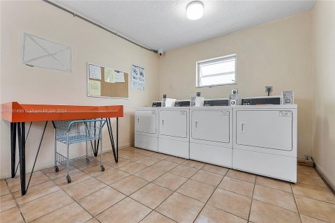 Copropriété à vendre à Lauderhill, Floride: 2 chambres, 101.08 m2 № 1184837 - photo 27