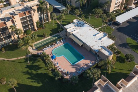 Copropriété à louer à Jensen Beach, Floride: 2 chambres, 112.5 m2 № 615198 - photo 15